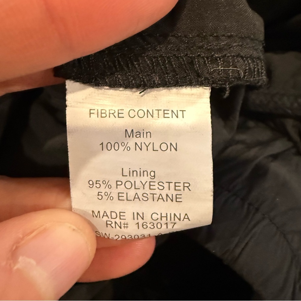 Princess Polly Flossie Parachute Pants Women’s 4 Black Cargo Pockets 100% Nylon - Picture 10 of 10